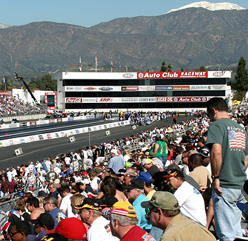 Wide shot of start line.