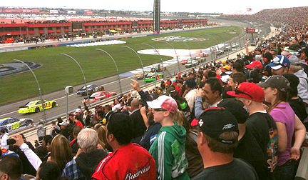 Left race crowd shot.